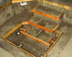 forming concrete pool steps