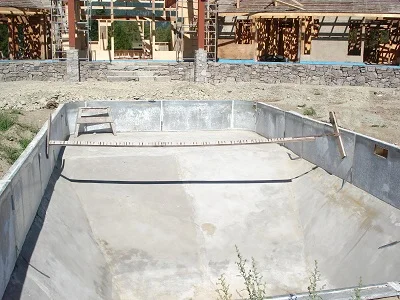 empty vinyl liner pool