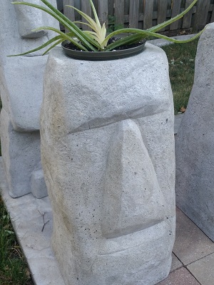 Joe Hogan Moai Statue
