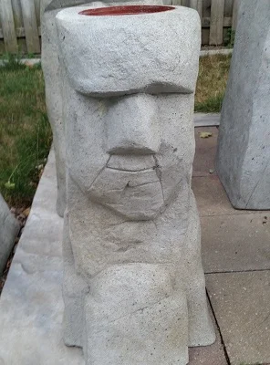 Rock Moranis Moai Statue