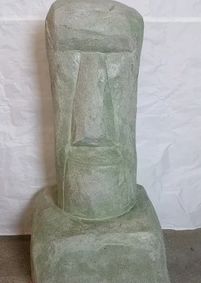 Bob Moss Moai Statue