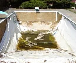 broken vinyl liner pool