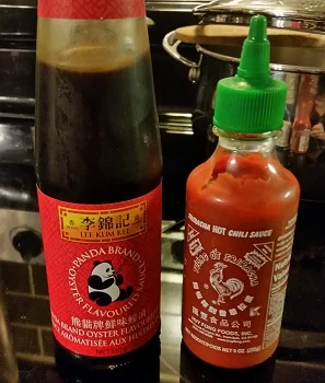 pho hoison and sriracha sauce